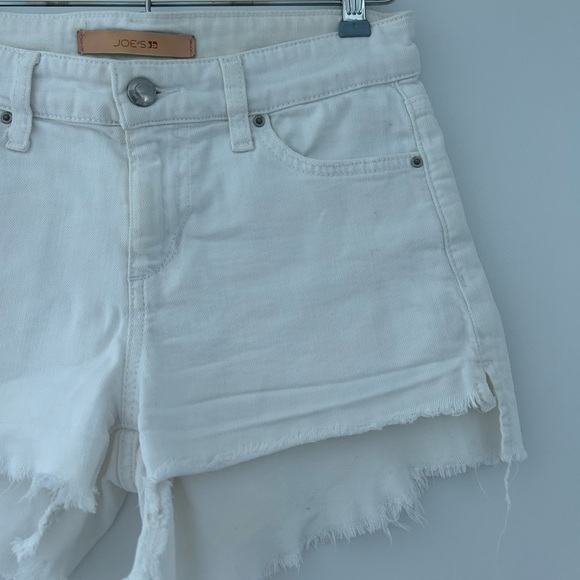 Joe’s Jeans The Ozzie Mid Rise Cutoff Denim Shorts in White Size 25 - Picture 6 of 11